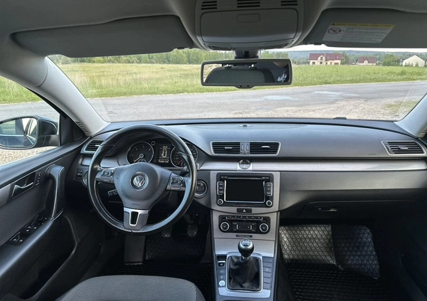 Volkswagen Passat cena 34300 przebieg: 212000, rok produkcji 2011 z Bystrzyca Kłodzka małe 407